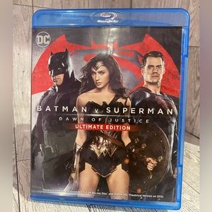Batman V Superman Blue Ray Disc set